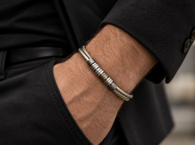 Load image into Gallery viewer, Men Ultra Chic 2
