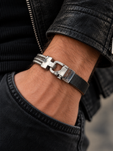 Load image into Gallery viewer, Men Super Chic 4

